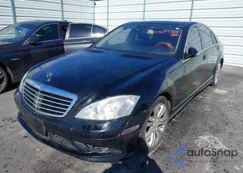 2008 Mercedes-Benz S 550 from USA, damaged, VIN WDDNG71X68A210877